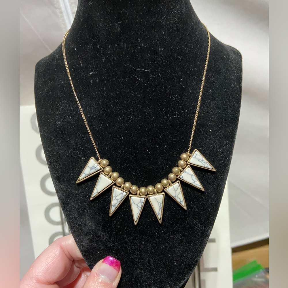 Antique Gold Tone Necklace With White Faux Marbled Stone Spikes